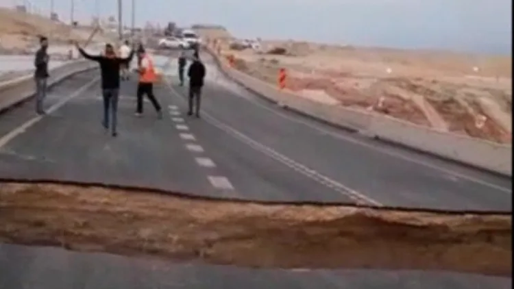 קטע בכביש 90 שקרס