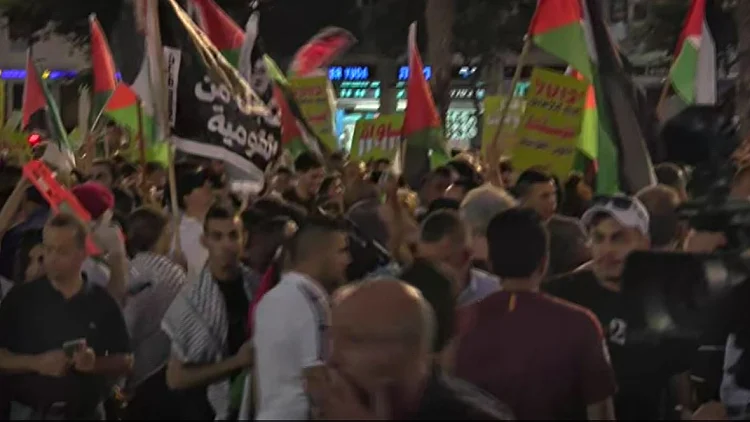 הפגנה נגד חוק הלאום בכיכר רבין