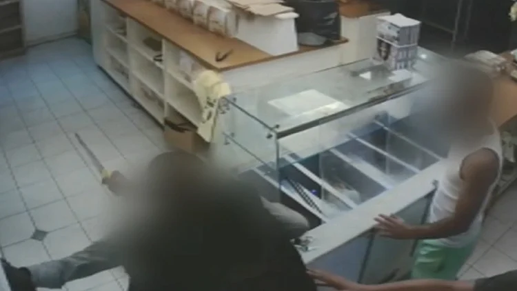 תיעוד מאירוע הדקירה בבית שמש בין בני נוער