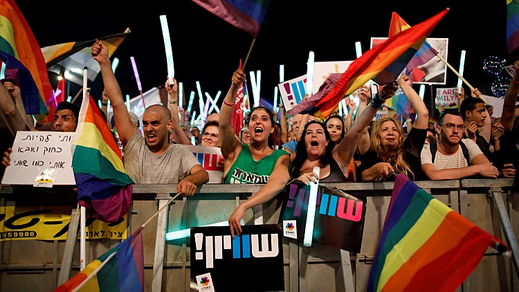 מחאת הלהט"ב בכיכר רבין