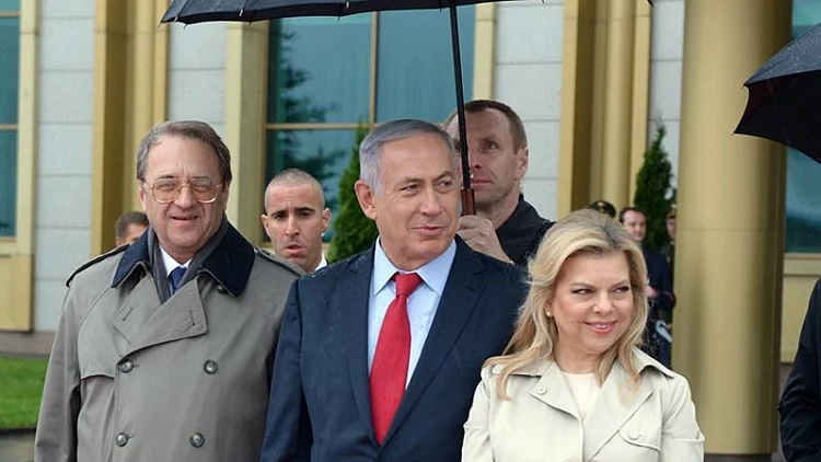 ראש הממשלה, בנימין נתניהו, ורעייתו שרה בקבלת פנים רשמית במוסקבה