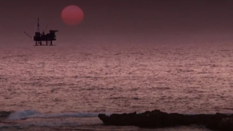 הדמיית אסדת גז מול חוף דור