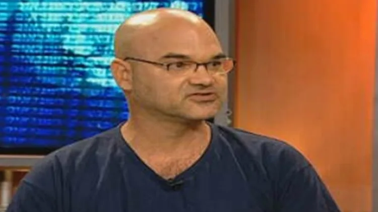 בועז ארד, האמן שהתאבד לאחר שפורסם כי קיים יחסי מין עם תלמידותיו