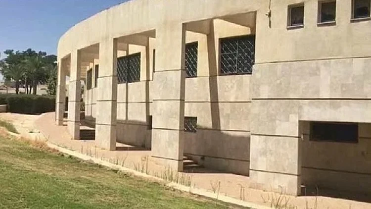 בית הספר מהדרום בו מלמדת המורה שקיימה רומן עם תלמיד בן 15