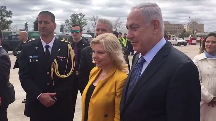 ראש הממשלה נתניהו ורעייתו שרה עם נחיתתם בבואנוס איירס