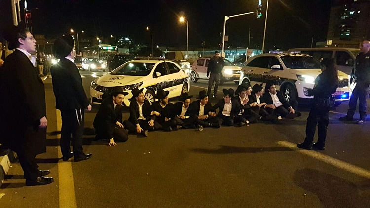 הפגנות של חרדים במחאה על מעצר עריק
