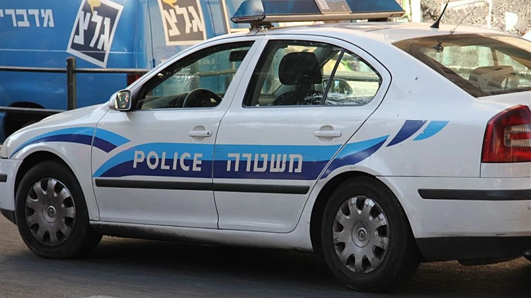 ניידת משטרה