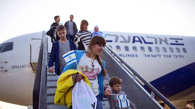 עולים מאוקראינה נוחתים בנתב"ג
