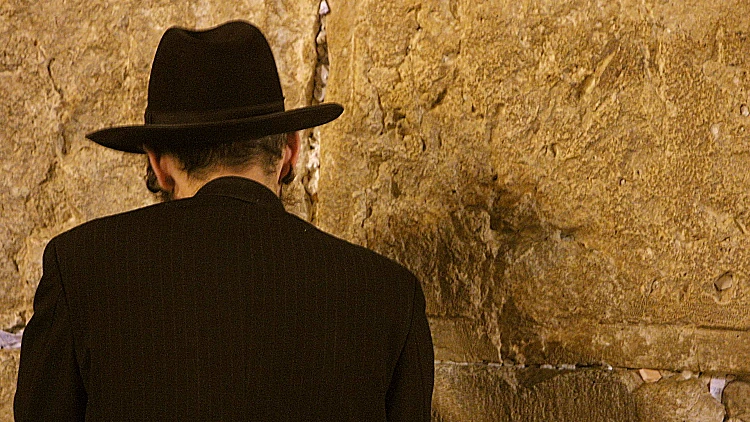 מחאת האוהלים? נתניהו מקדם תוכנית למכירת 5,000 דירות לחרדים