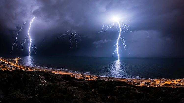 סופת הברקים בחיפה