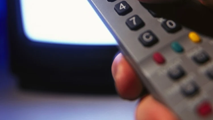 טלוויזיה ושלט