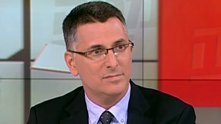 גדעון סער בראיון למטה אחרי הודעת הפרישה