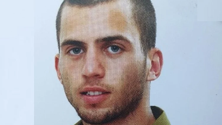 אורון שאול, בן 19, פוריה. נהרג ברצועת עזה במבצע צוק איתן
