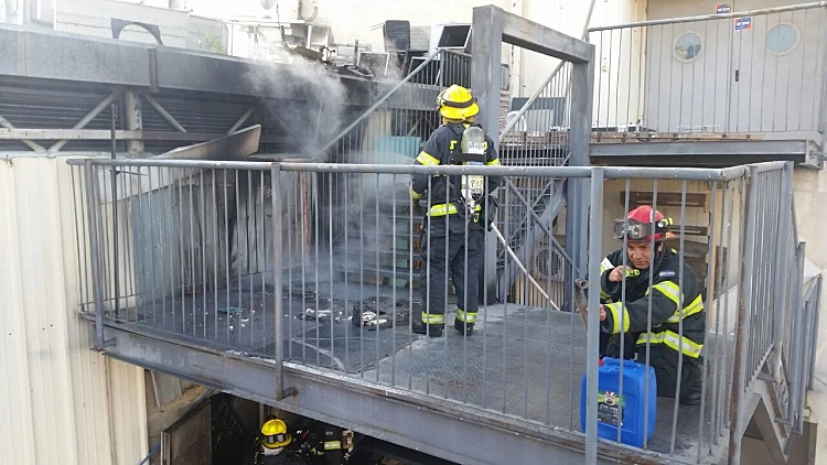 שריפה במועדון האומן 17 בירושלים