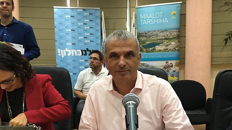 משה כחלון מגיב על כניסת ליברמן