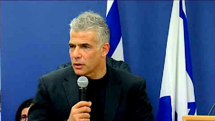 יאיר לפיד בטקס הפרידה ממשרד האוצר