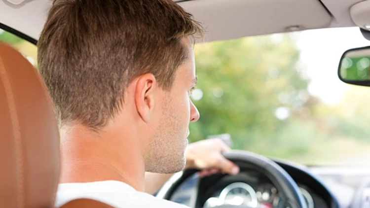 צעיר בן 28 השקיע עד היום קרוב ל-19 אלף שקל בבחינות – ולא מתכוון לוותר (ערוץ WTF)