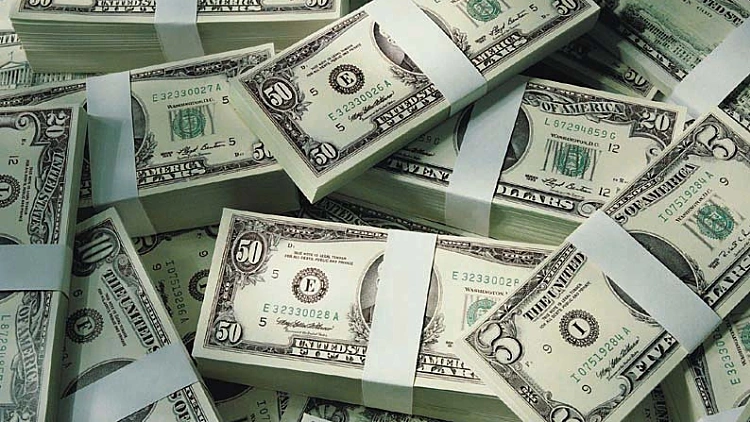 ההתרסקות נמשכת: הדולר בשפל של 30 שנה, השקל מתחזק