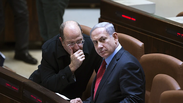 ראש הממשלה בנימין נתניהו ושר הביטחון משה יעלון בישיבת מליאה