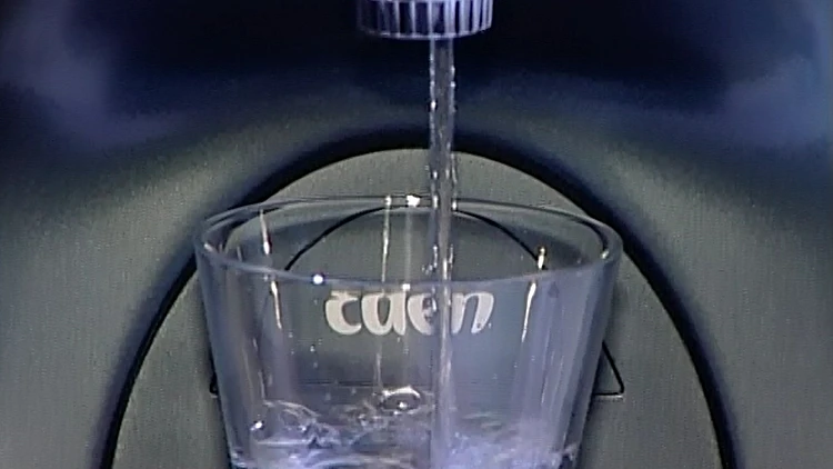 בר מים של מי עדן