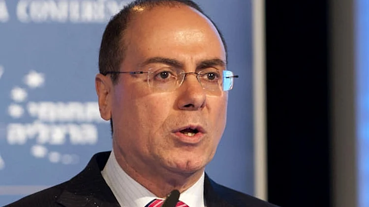 סילבן שלום בכנס הרצליה 2011