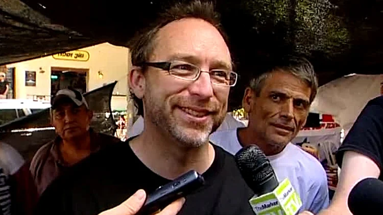 מייסד ויקיפדיה ג'ימי ויילס מבקר במאהל רוטשילד