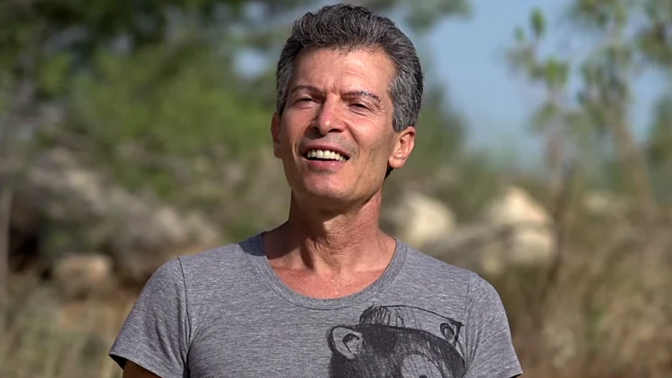 עדיאל תל-אורן, מומחה אותו מאשים משרד הבריאות בהתחזות לרופא