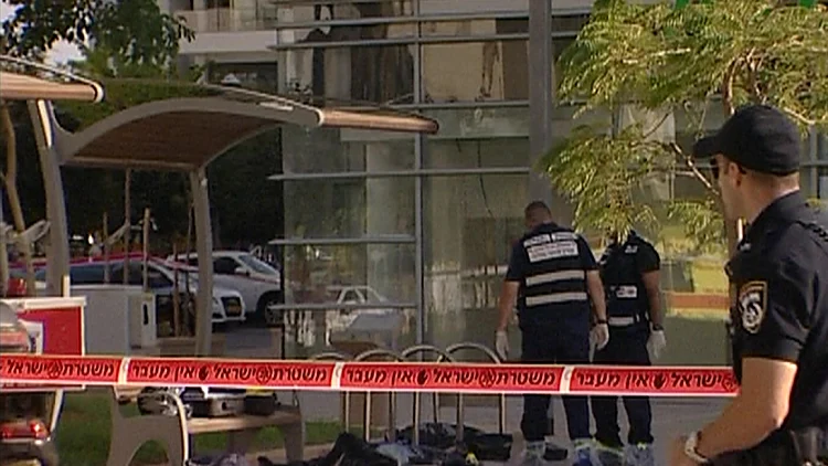 בניין ברחוב אליהו ברלין ממנו נפלו אב ושני ילדיו