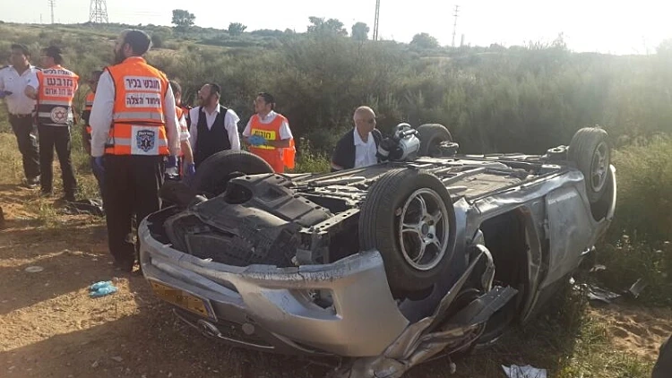 התהפכות רכב בכביש 4, סמוך ליבנה