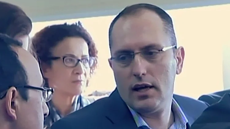 מוטי בן משה, מבעלי השליטה ב-IDB