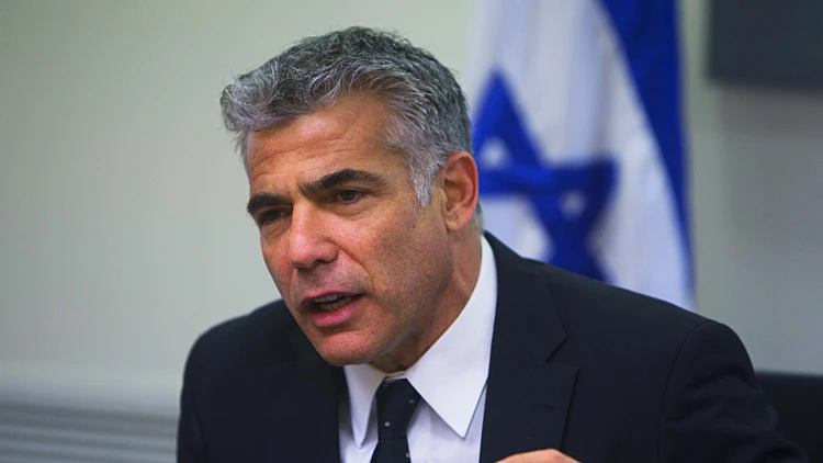 יאיר לפיד בישיבת סיעת "יש עתיד"