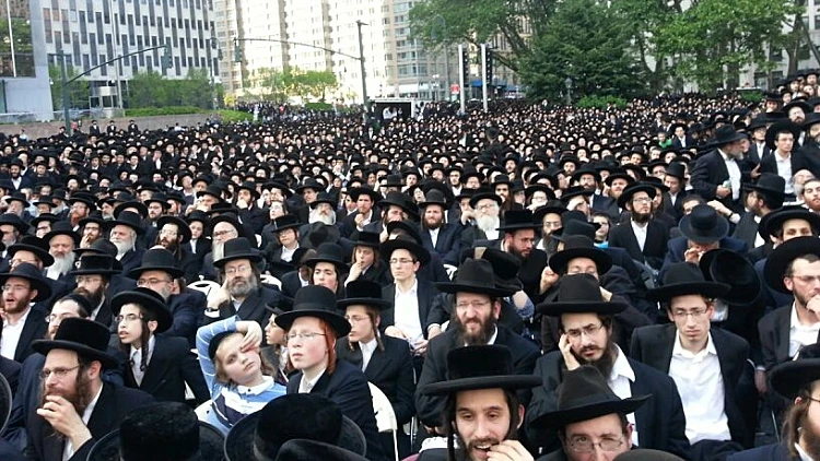 הפגנת חרדים נגד גיוס במנהטן