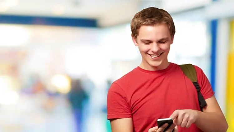 תלמיד סמארטפון