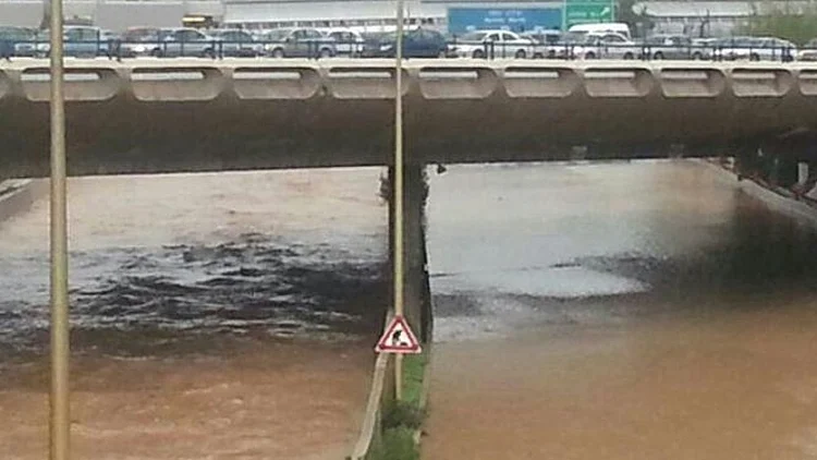 הצפה באזור נתיבי איילון בזמן הסערה