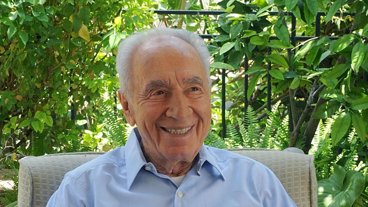 הנשיא פרס מתאושש במעונו אחרי הניתוח