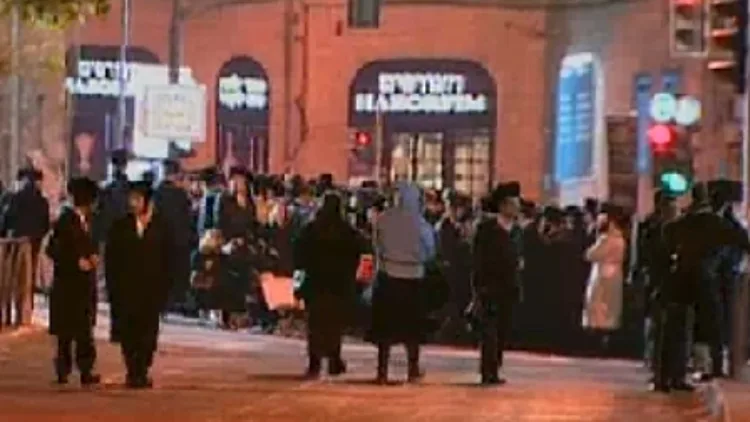 הצעדים של ועדת הרבנים: חרם על עסקים פתוחים בשבת ואיסור טיסות