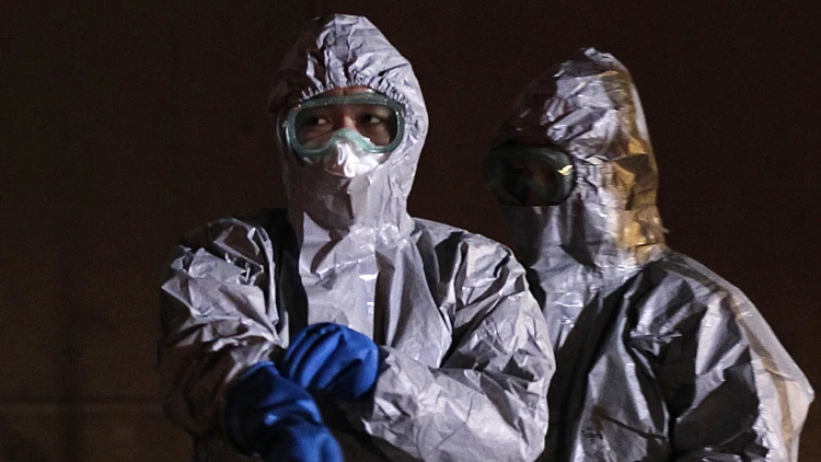 טיפול בדליפה בכור הגרעיני בפוקושימה שביפן