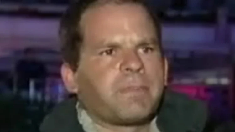 הכבאי חסון בזירת הפיצוץ בנתניה