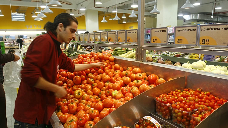 עגבניות ועגבניות שרי בסופר בשופרסל דיל ברמת גן