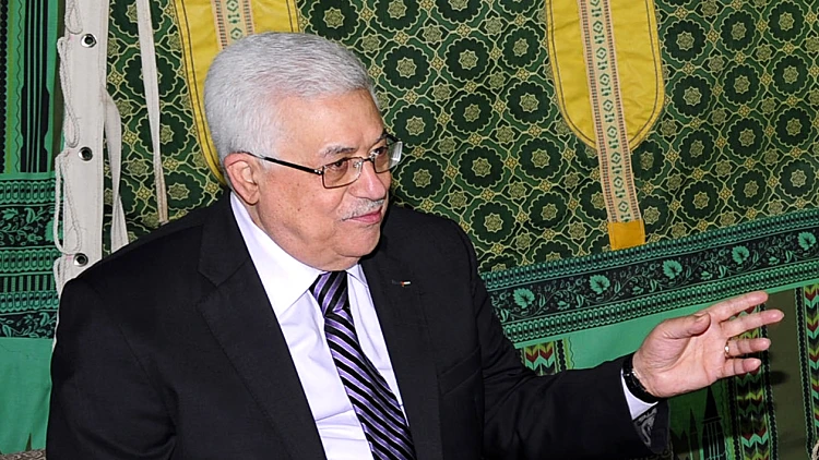 אבו מאזן בביקור בלוב