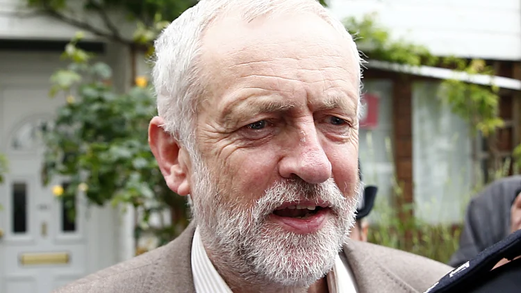 קורבין: "היהודים לא אחראים למעשי ישראל כמו שהמוסלמים לא אחראים למעשי דאע"ש" | חדשות 13