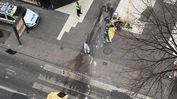 זירת האירוע שנחשד כדריסה בשטוקהולם, שוודיה