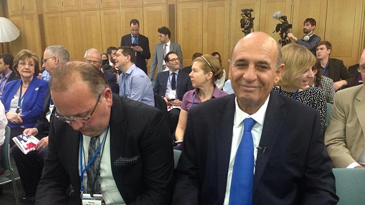 שאול מופז בלונדון