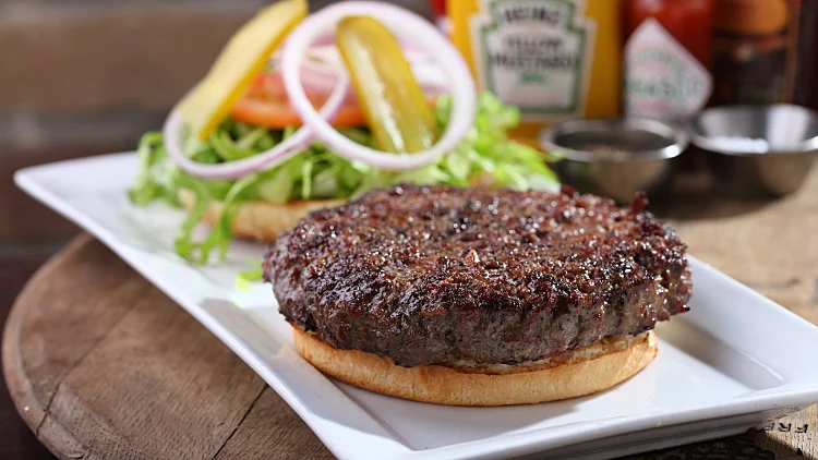 המבורגר- המתכון השבועי בעולם היין תמונה ראשית ולהפניות