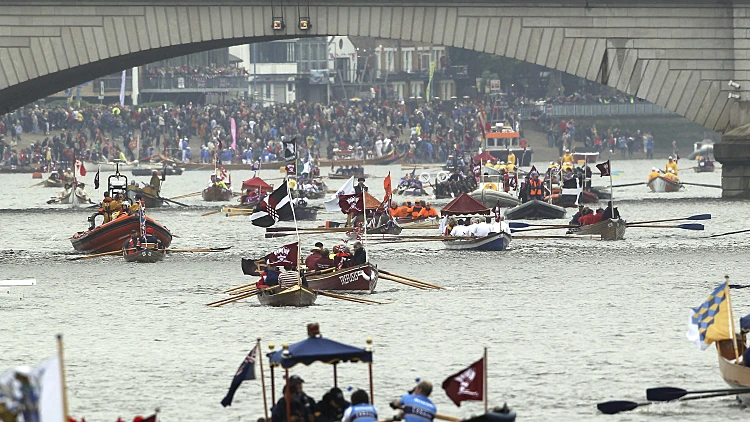 משט סירות לכבוד חגיגות ה-60 למלכות אליזבת
