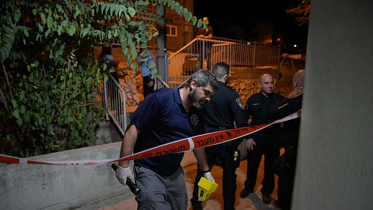 חשד לרצח בנצרת: גבר נורה למוות סמוך לביתו