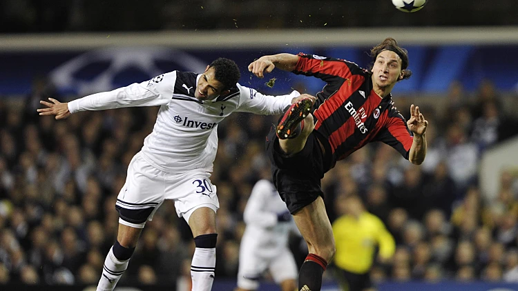 זלאטן איברהימוביץ' מול סנדרו