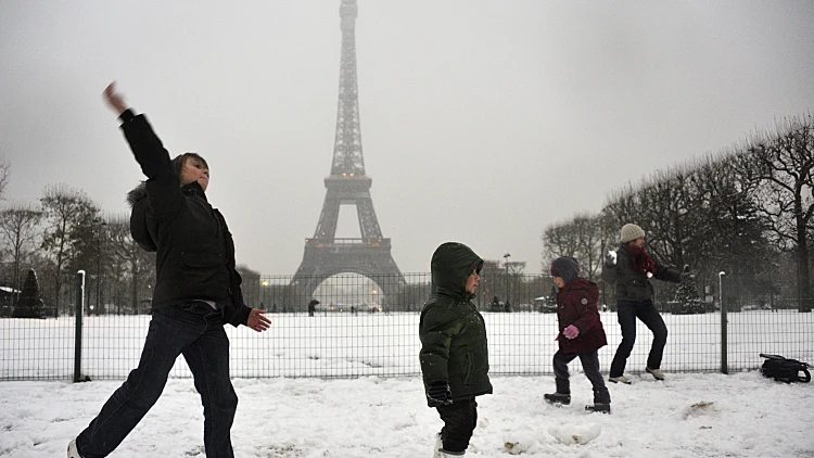 לטייל נכון בשלג: הטיפים שיהפכו את חופשת החורף שלכם למוצלחת
