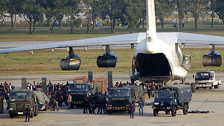 מטען מטוס מבנקוק