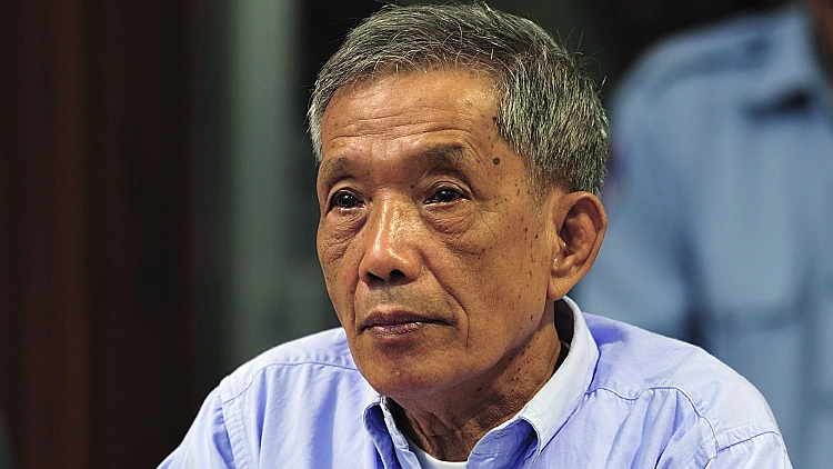 קמבודיה: בכיר בחמר רוז' נידון ל-35 שנות מאסר | חדשות 13